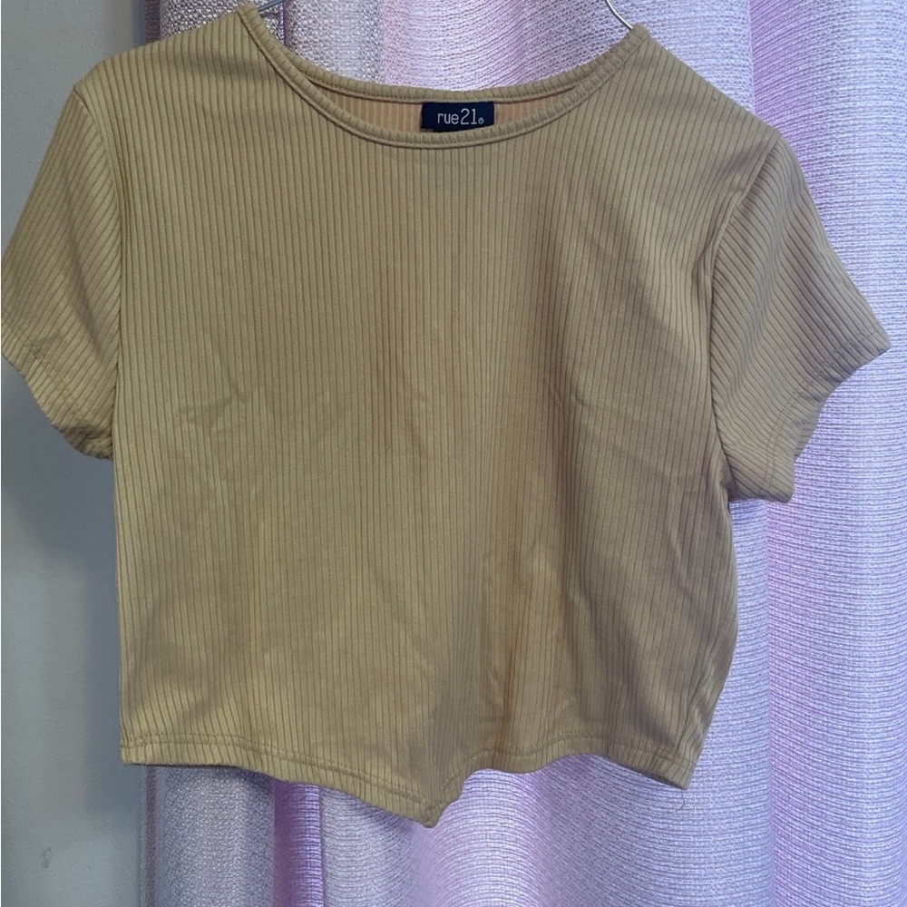 Rue21 Cream Ribbed Crop T-Shirt